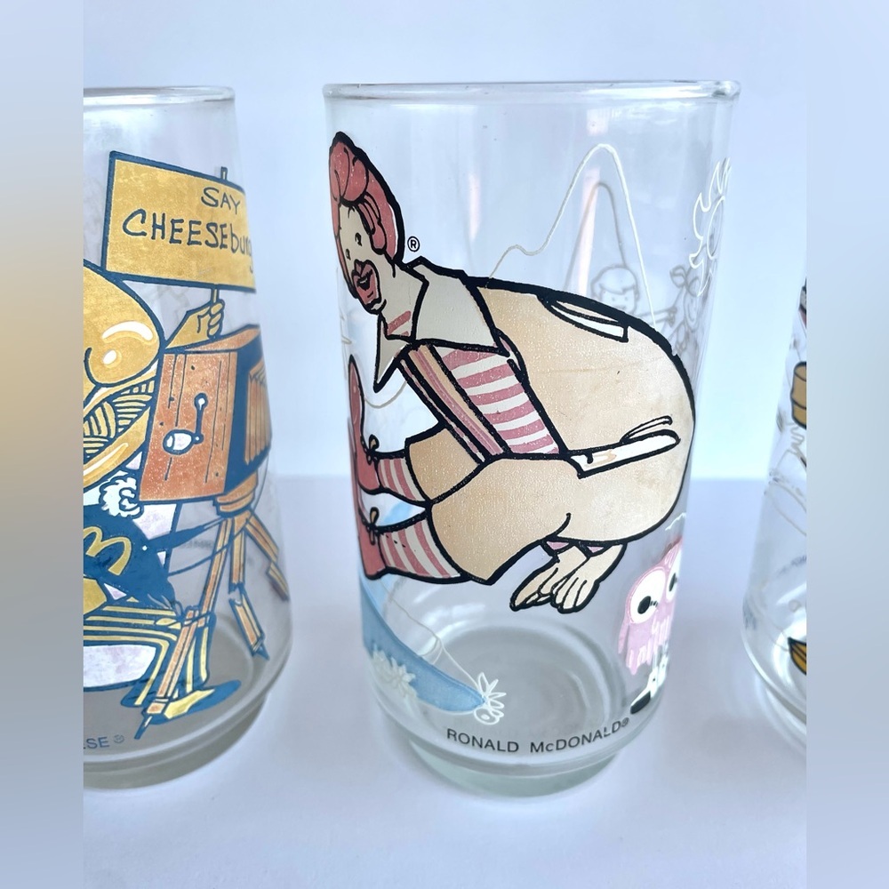 McDonaldland Action Series Ronald McDonald & Friends Drinking Glass’s Vtg 1977 - Picture 3 of 7